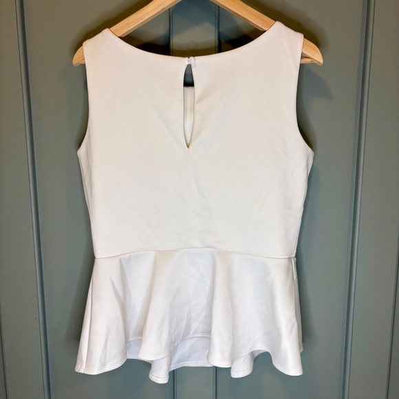 Bisou Bisou Ivory Beaded Peplum Tank Top with Keyhole Back Size Large Party Wear - Picture 5 of 7